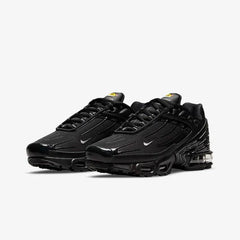 Nike Air Max Plus III Black - KICKSLOCKERS