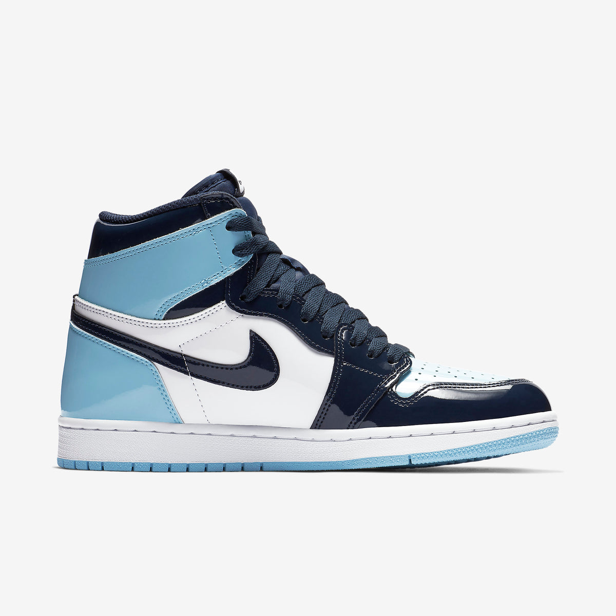 Air Jordan 1 Retro High OG “UNC”